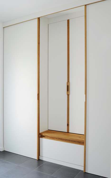 Garderobe mit Schuhschrank und Sitzbank