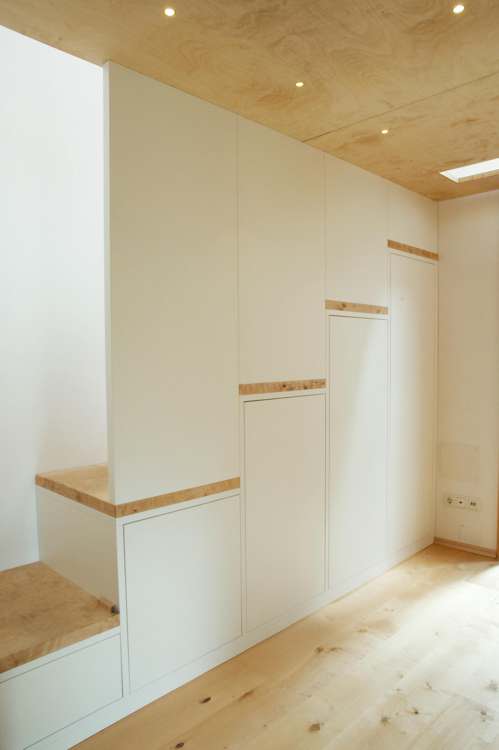 Treppenschrank